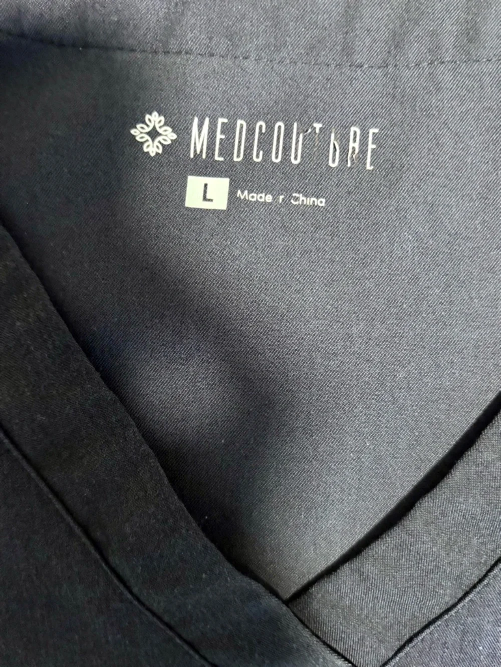 Med Couture Navy Scrub Set - Picture 3 of 4